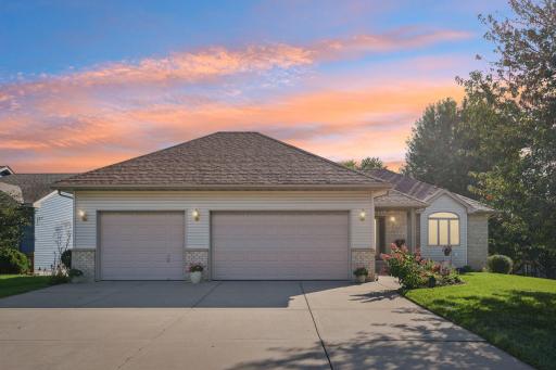 3325 White Oaks Lane, Saint Paul, MN 55125