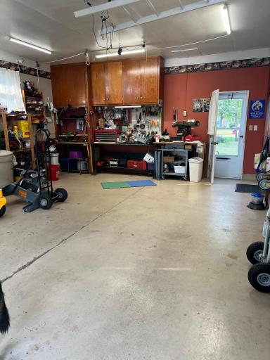537 E Ronning Avenue, Appleton, MN 56208