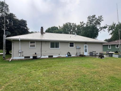 537 E Ronning Avenue, Appleton, MN 56208