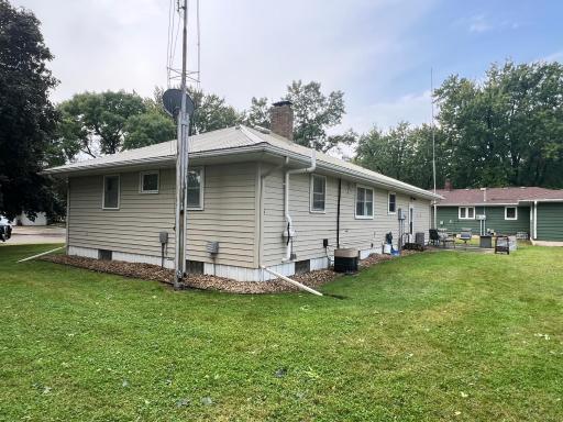 537 E Ronning Avenue, Appleton, MN 56208