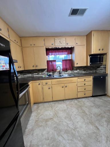 537 E Ronning Avenue, Appleton, MN 56208