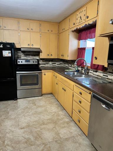 537 E Ronning Avenue, Appleton, MN 56208