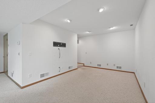 7378 Joliet Avenue S, Cottage Grove, MN 55016