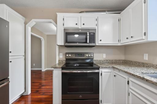 7378 Joliet Avenue S, Cottage Grove, MN 55016