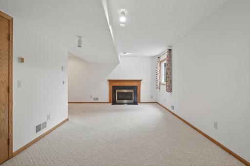 7378 Joliet Avenue S, Cottage Grove, MN 55016