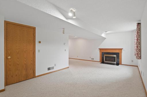 7378 Joliet Avenue S, Cottage Grove, MN 55016