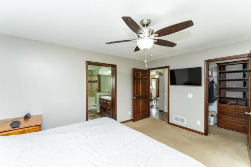 11150 County 2, Spring Valley, MN 55975
