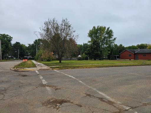 120 1st Street NE, Crosby, MN 56441