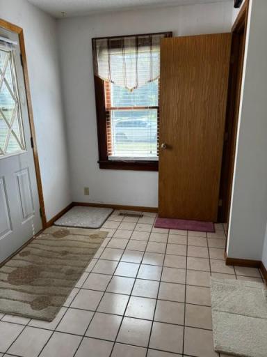 114 W 2nd Street S, Truman, MN 56088