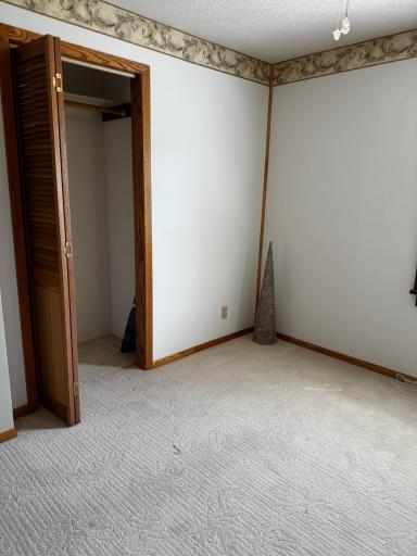 114 W 2nd Street S, Truman, MN 56088