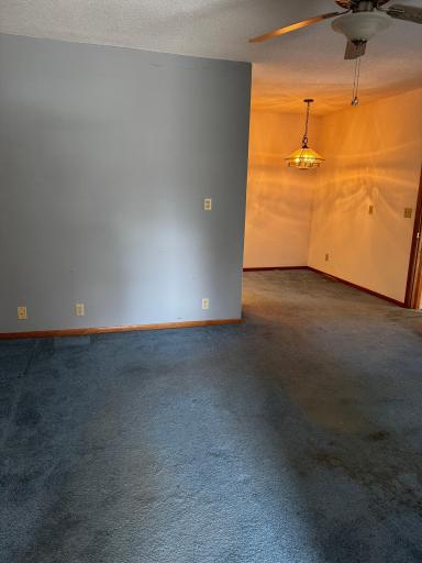 114 W 2nd Street S, Truman, MN 56088