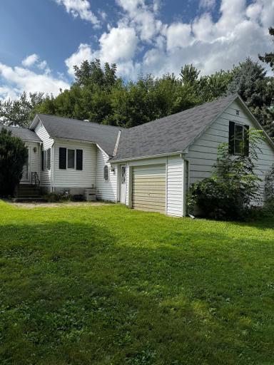 114 W 2nd Street S, Truman, MN 56088