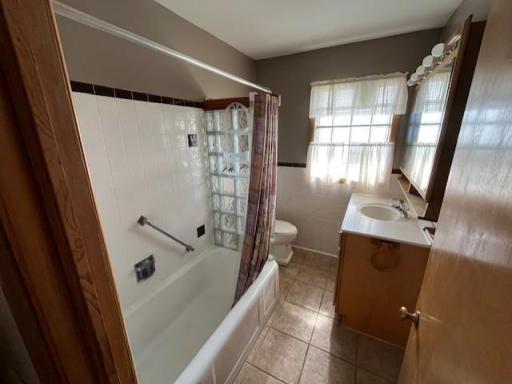 709 11th Street S, Virginia, MN 55792