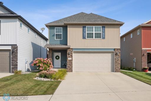 5527 Tuscan Court S, Fargo, ND 58104