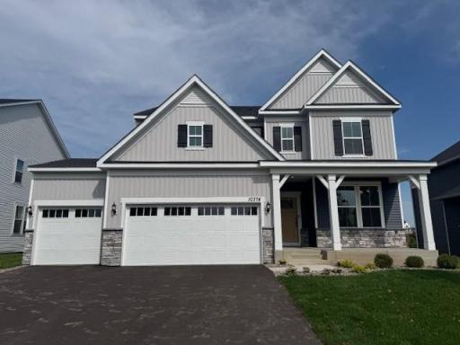 10374 Mcgregor Boulevard, Woodbury, MN 55129