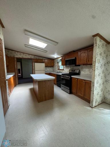 56 Horseshoe Bend, Horace, ND 58047