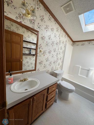56 Horseshoe Bend, Horace, ND 58047
