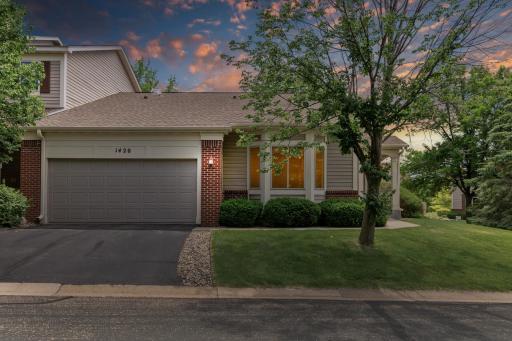 1420 Summit Shores Drive, Burnsville, MN 55306