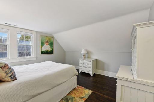 2322 Oliver Avenue S, Minneapolis, MN 55405