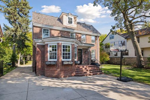 2322 Oliver Avenue S, Minneapolis, MN 55405