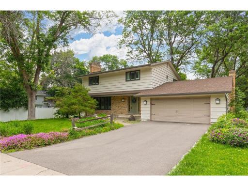 6521 Gleason Road, Minneapolis, MN 55439