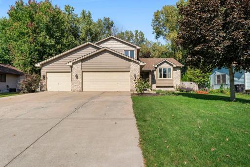 2649 Ardan Avenue, Saint Paul, MN 55112