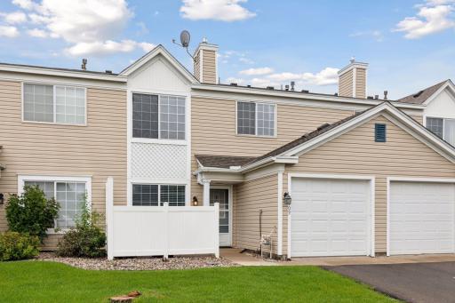 2017 Southcross Drive W, 703, Burnsville, MN 55306