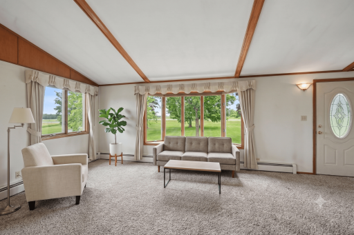 158 County Road E, Houlton, WI 54082