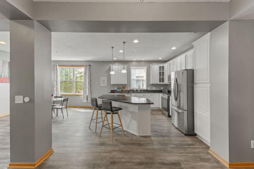1671 Village Trail E, 5, Saint Paul, MN 55109