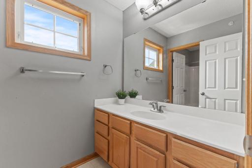 1671 Village Trail E, 5, Saint Paul, MN 55109