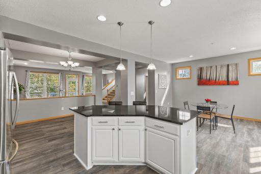 1671 Village Trail E, 5, Saint Paul, MN 55109