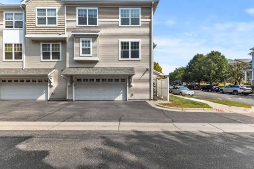 1671 Village Trail E, 5, Saint Paul, MN 55109