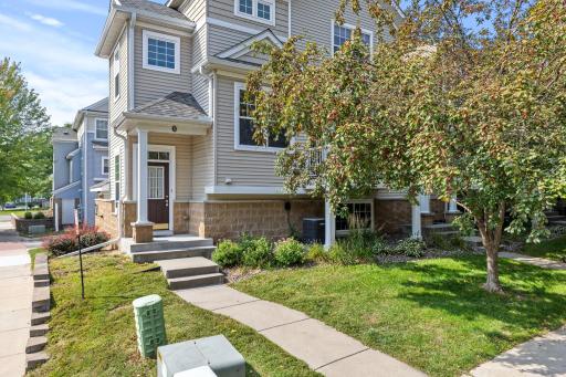 1671 Village Trail E, 5, Saint Paul, MN 55109