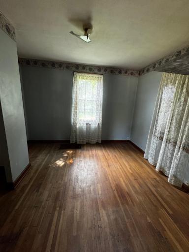529 E 1st Street N, Truman, MN 56088