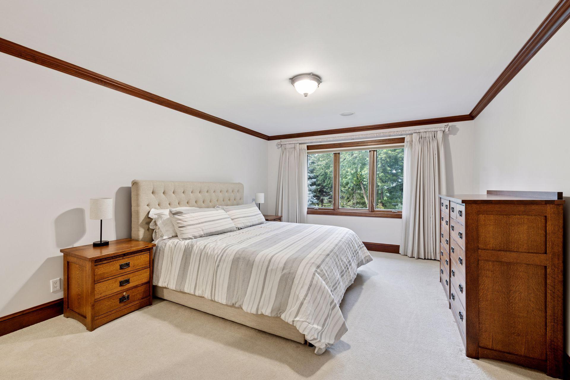 Upper level bedroom 2
