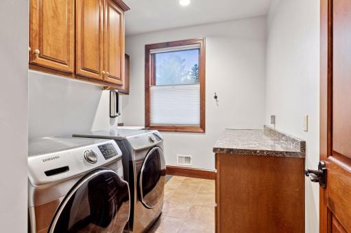1936 Glenhill Road, Mendota Heights, MN 55118