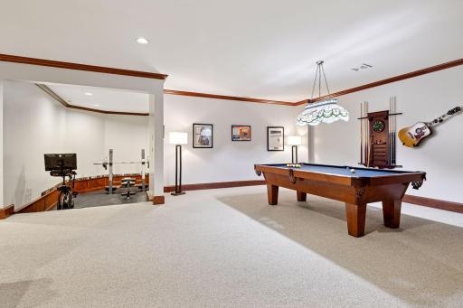 1936 Glenhill Road, Mendota Heights, MN 55118