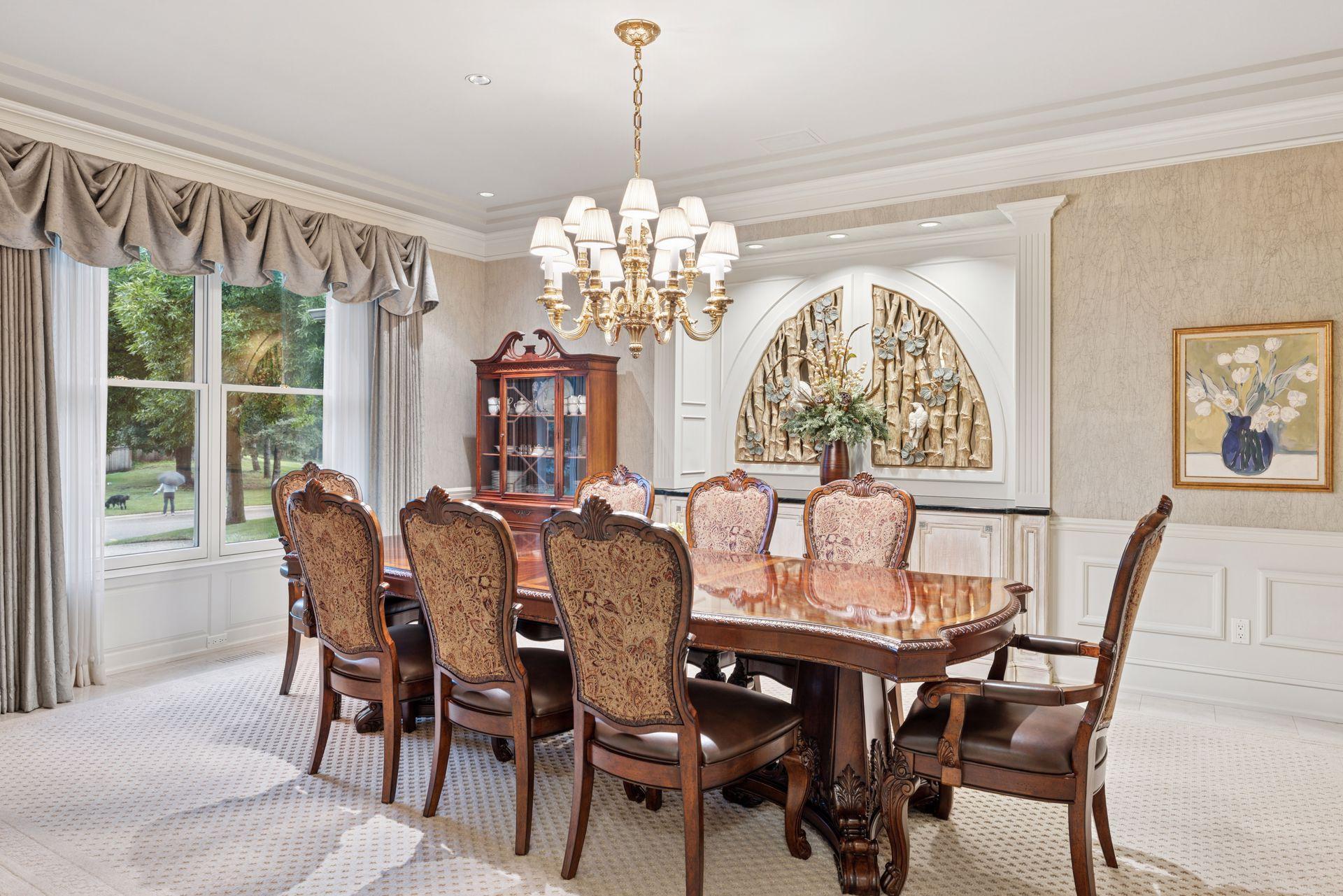 Formal dining