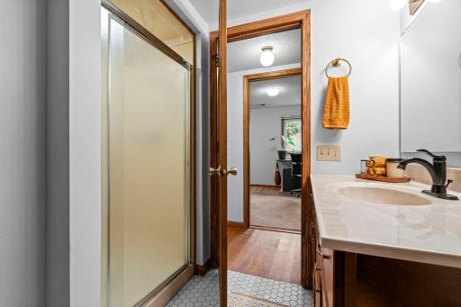 3945 Harbor Lane N, Minneapolis, MN 55446
