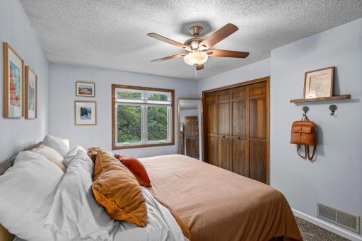 3945 Harbor Lane N, Minneapolis, MN 55446