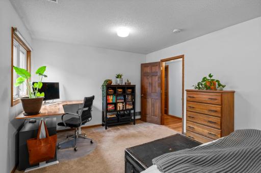 3945 Harbor Lane N, Minneapolis, MN 55446