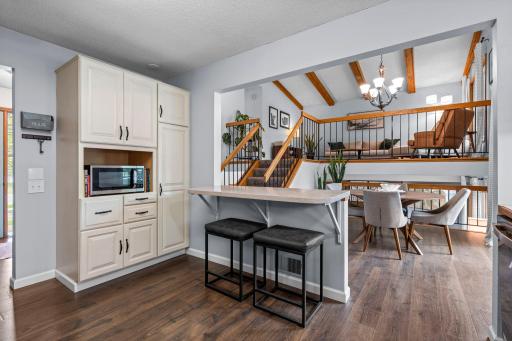 3945 Harbor Lane N, Minneapolis, MN 55446