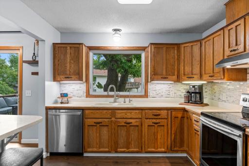 3945 Harbor Lane N, Minneapolis, MN 55446
