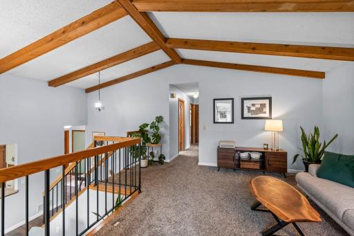 3945 Harbor Lane N, Minneapolis, MN 55446