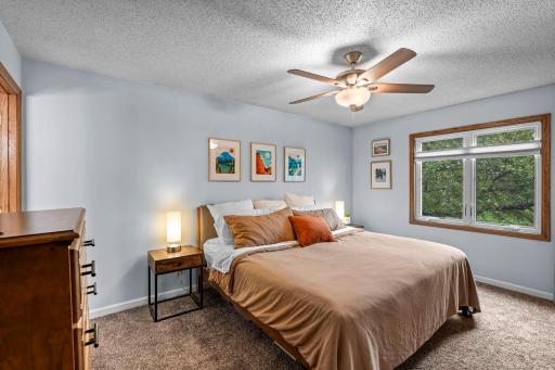 3945 Harbor Lane N, Minneapolis, MN 55446