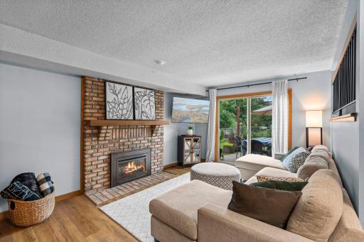 3945 Harbor Lane N, Minneapolis, MN 55446