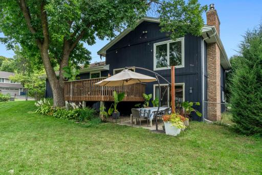 3945 Harbor Lane N, Minneapolis, MN 55446