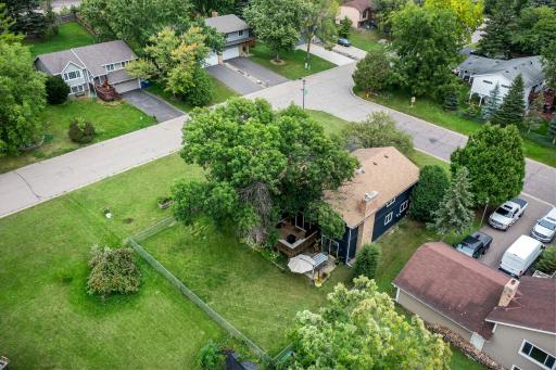 3945 Harbor Lane N, Minneapolis, MN 55446