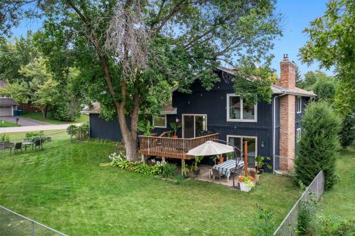 3945 Harbor Lane N, Minneapolis, MN 55446