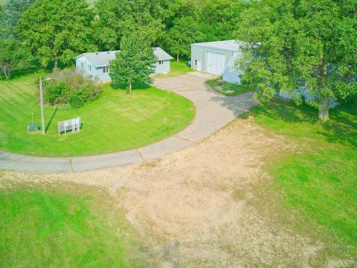 15092 MN15 Hutchinson MN 55350 USA-002-046-2-MLS_Size.jpg